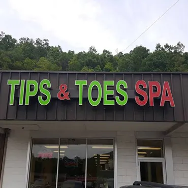 Tips & Toes Spa